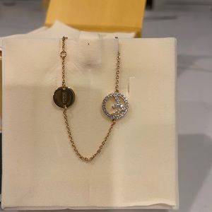 Brand new, never worn. Fendi gold bracelet.